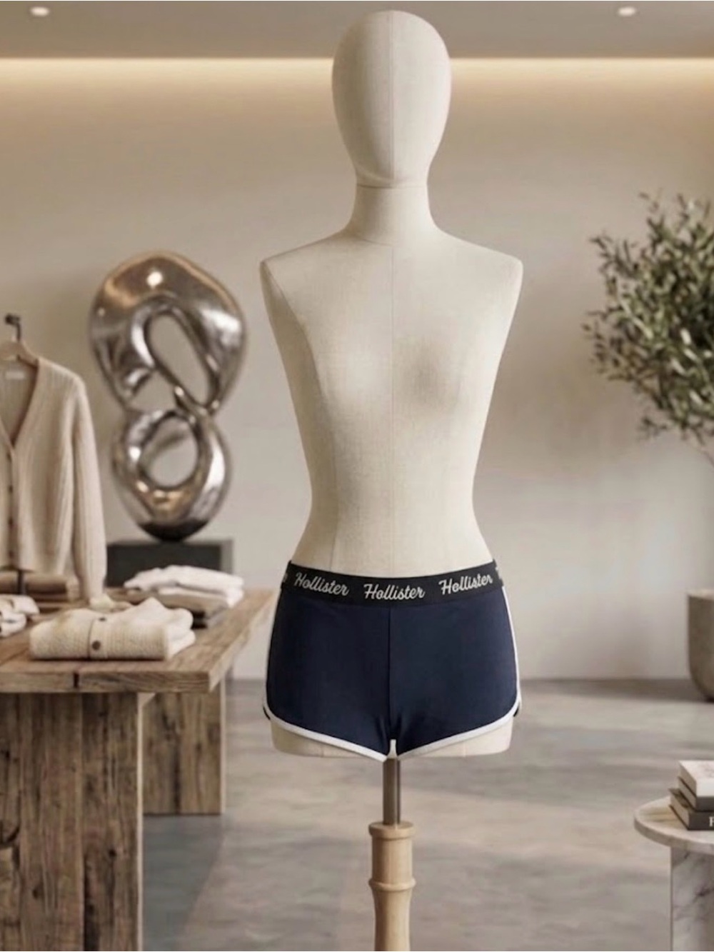 Hollister Women's black Logo-Trim Boyshorts
